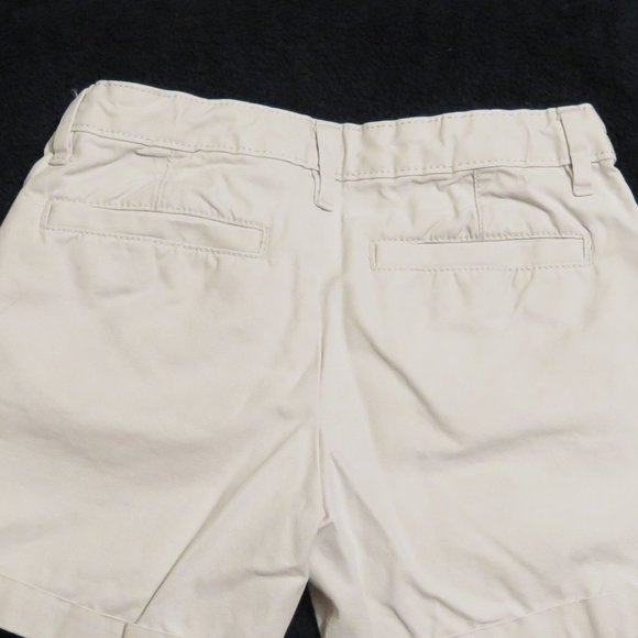 GAP Girls (8 years) Cream Cotton shorts - Picture 2 of 5